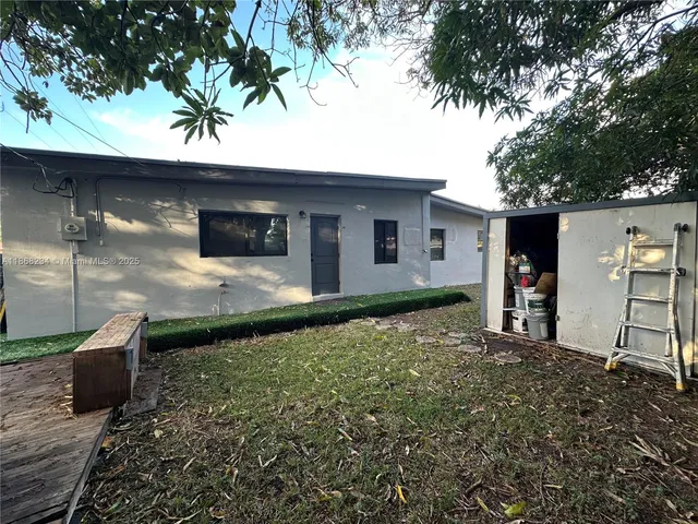 $539,000 | 860 Northwest 171st Street, Miami Gardens, FL 33169