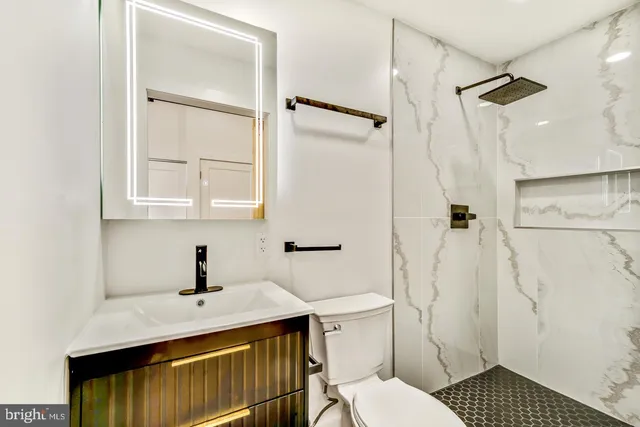 $359,900 | 5640 Wyndale Avenue, Philadelphia, PA 19131