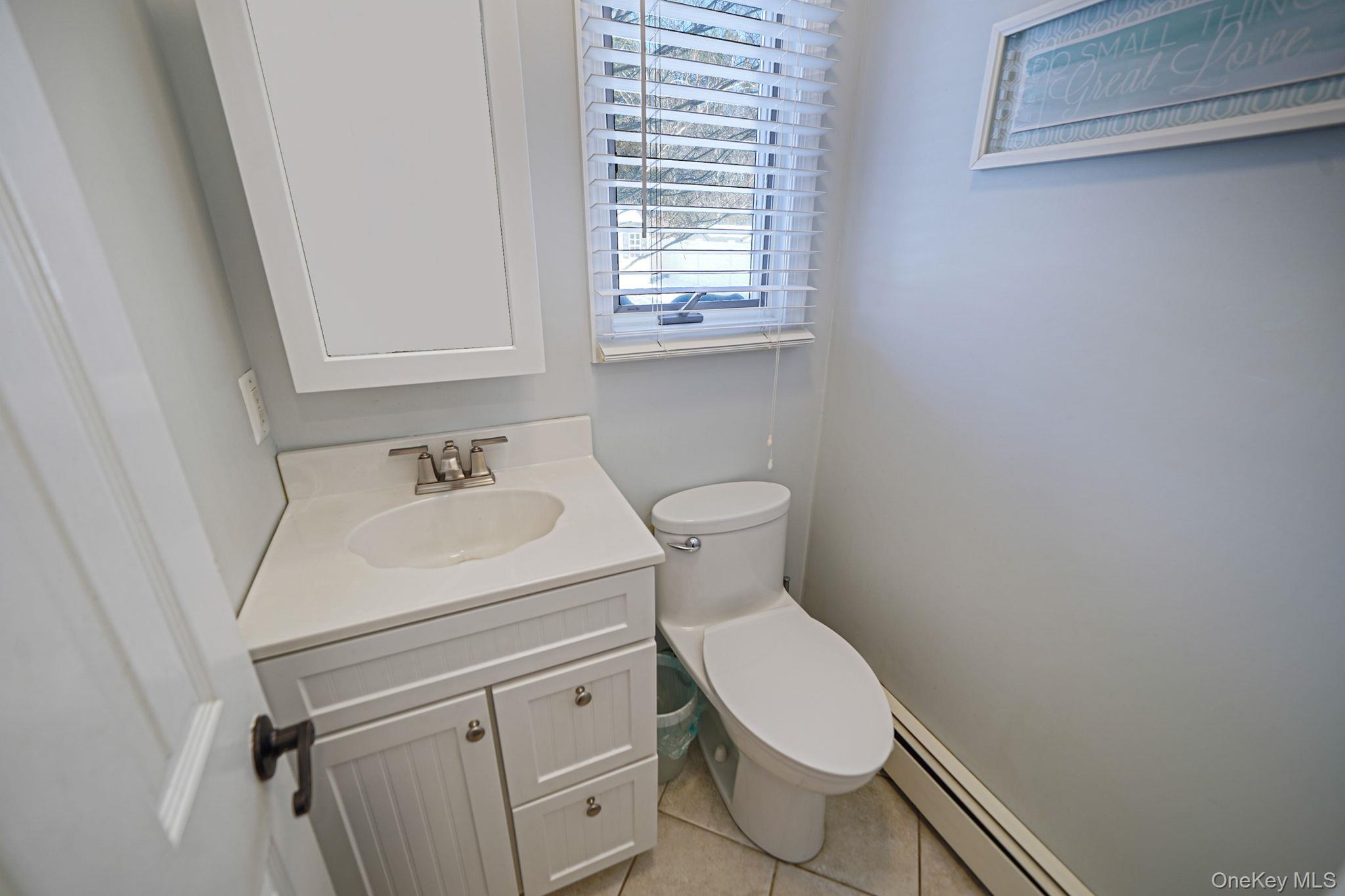 49 Gainsborough Road Holbrook, NY 11741 - Photo 19 of 41