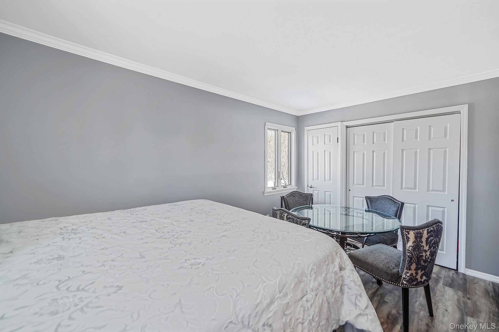 49 Gainsborough Road Holbrook, NY 11741 - Photo 26 of 41