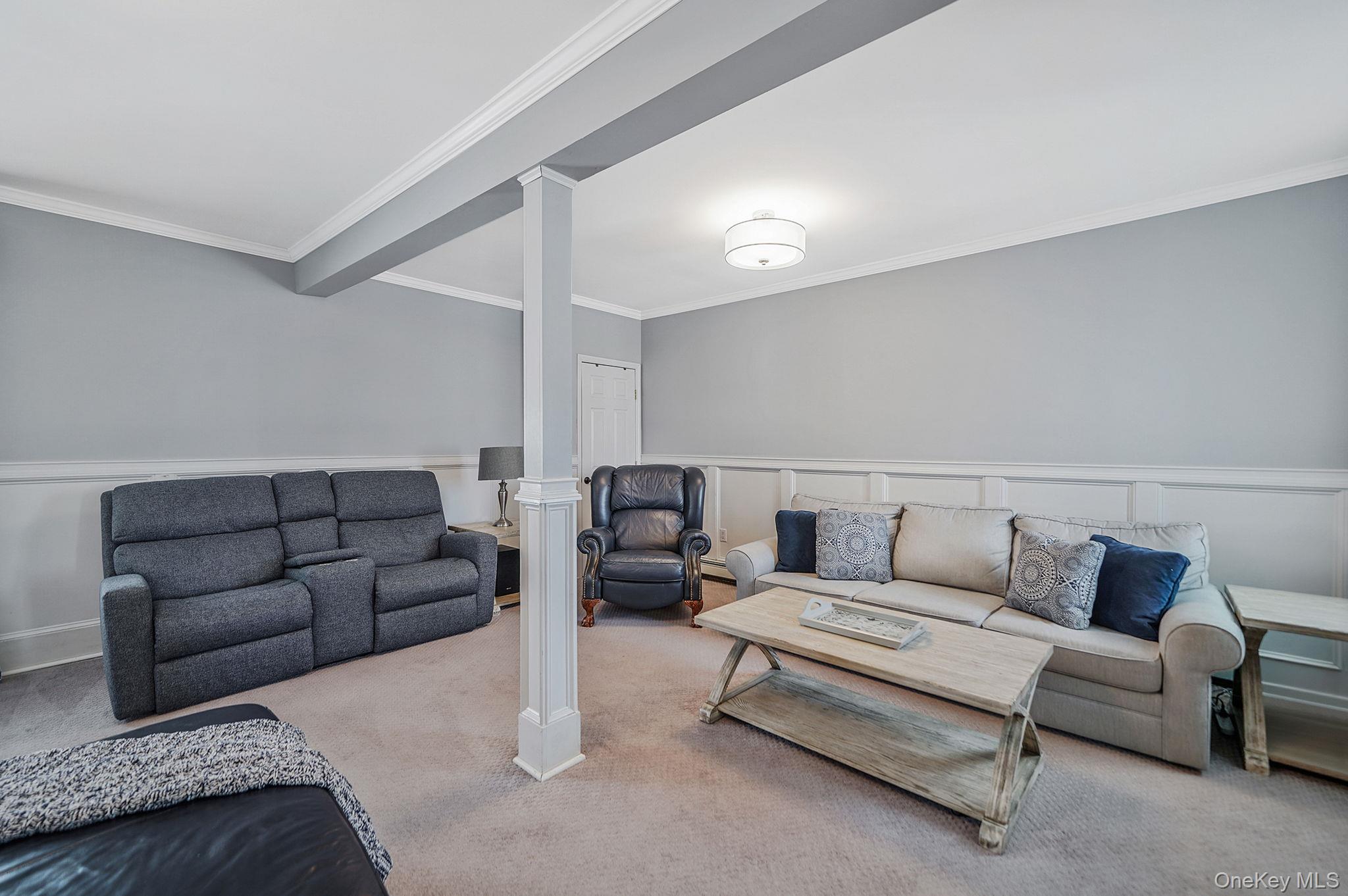 49 Gainsborough Road Holbrook, NY 11741 - Photo 10 of 41
