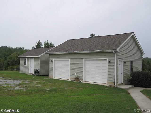 535 Levi Road Green Bay, VA 23942 - Photo 17 of 19 a front view of house with yard