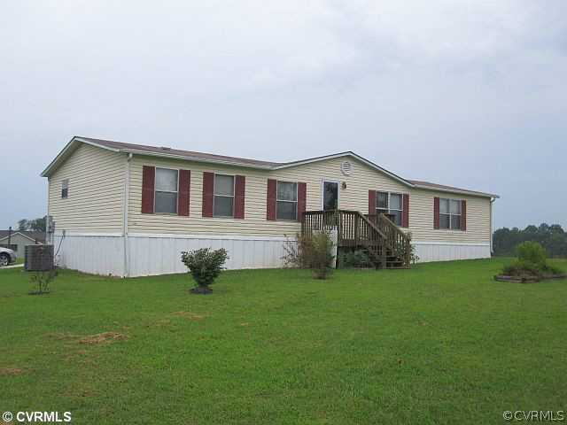 535 Levi Road Green Bay, VA 23942 - Photo 18 of 19 a house view with a garden space