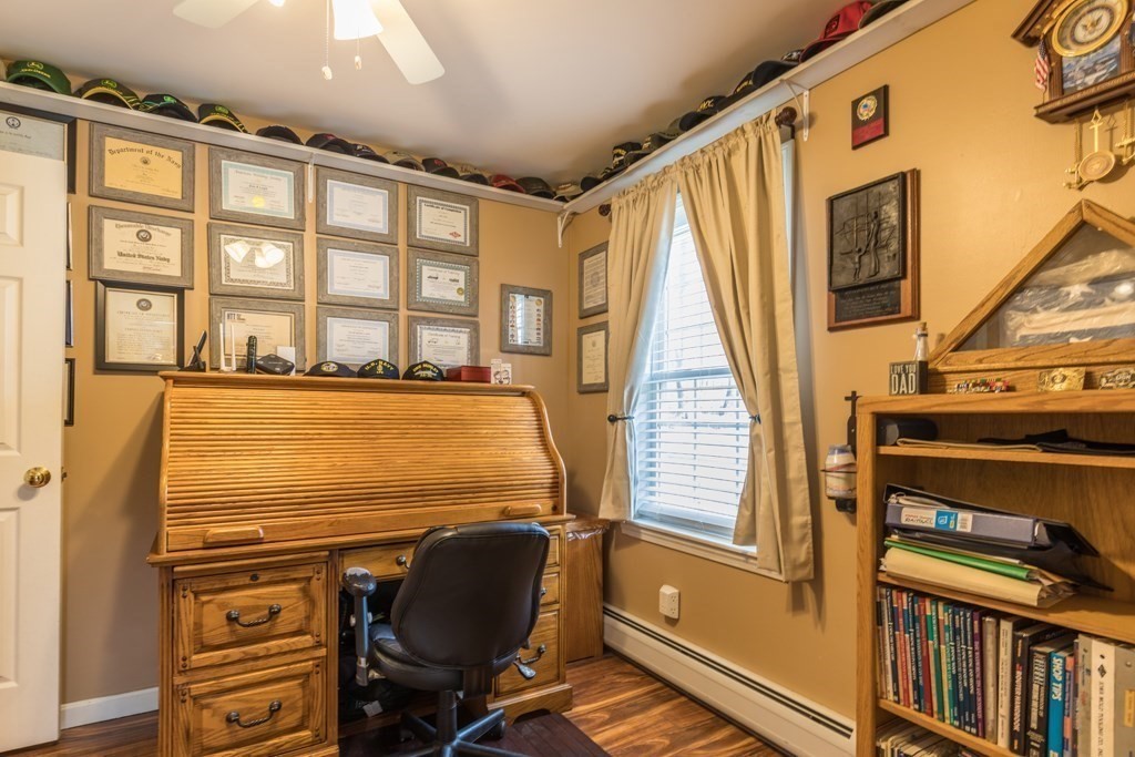 257 Tom Swamp Road Petersham, MA 01366 - Photo 8 of 32