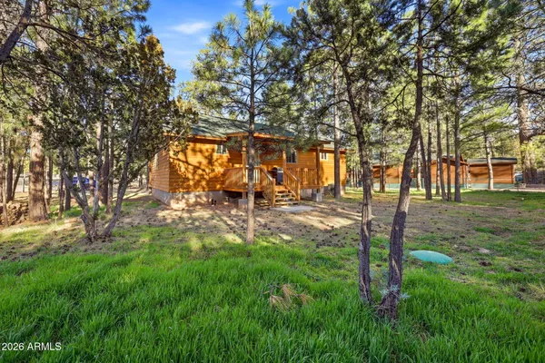 $339,899 | 2900 Long Rifle Place, Overgaard, AZ 85933