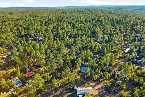 $339,899 | 2900 Long Rifle Place, Overgaard, AZ 85933