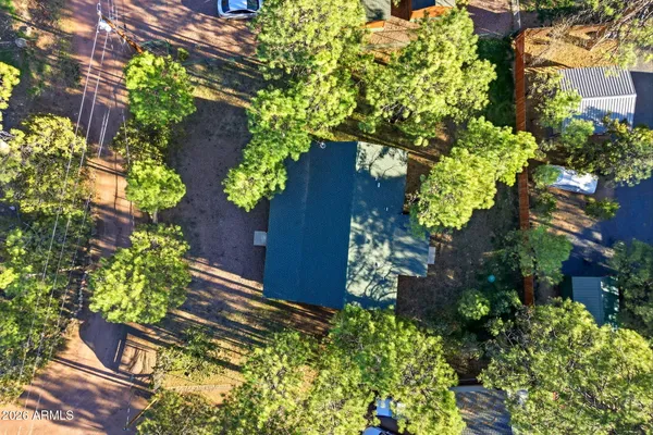 $339,899 | 2900 Long Rifle Place, Overgaard, AZ 85933