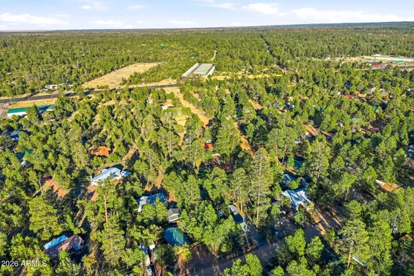 $339,899 | 2900 Long Rifle Place, Overgaard, AZ 85933