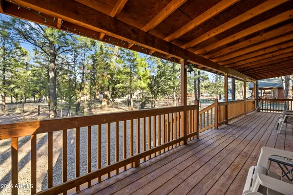 $339,899 | 2900 Long Rifle Place, Overgaard, AZ 85933