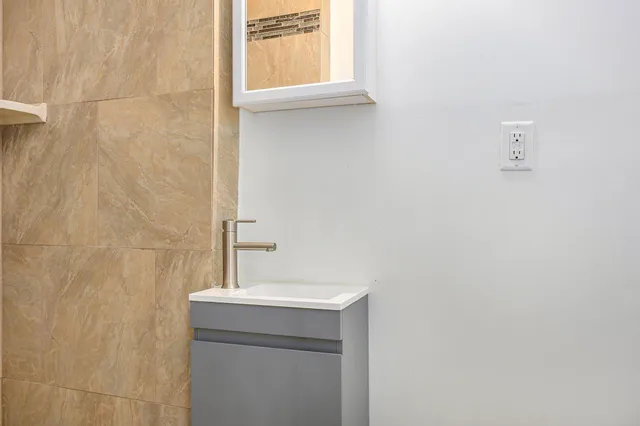 $599,000 | 324 Stuart Avenue, Kalamazoo, MI 49007