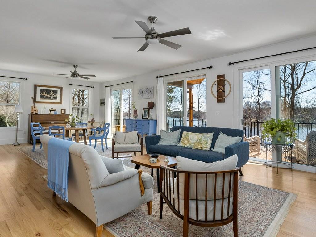 531 Deep Water Court Inman, SC 29349 - Photo 8 of 35