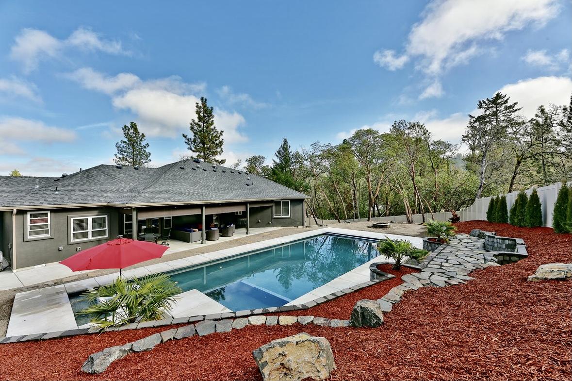 945 Granite Ridge Circle Jacksonville, OR 97530 - Photo 40 of 43 9DCCBF09-A597-417C-BAC7-158AE8981240