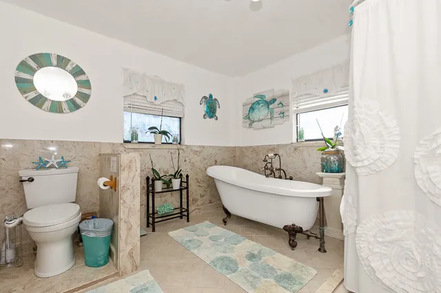 $535,000 | 222 Fishermans Isle, Brazoria, TX 77422