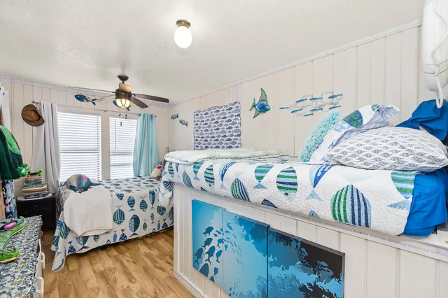 $535,000 | 222 Fishermans Isle, Brazoria, TX 77422