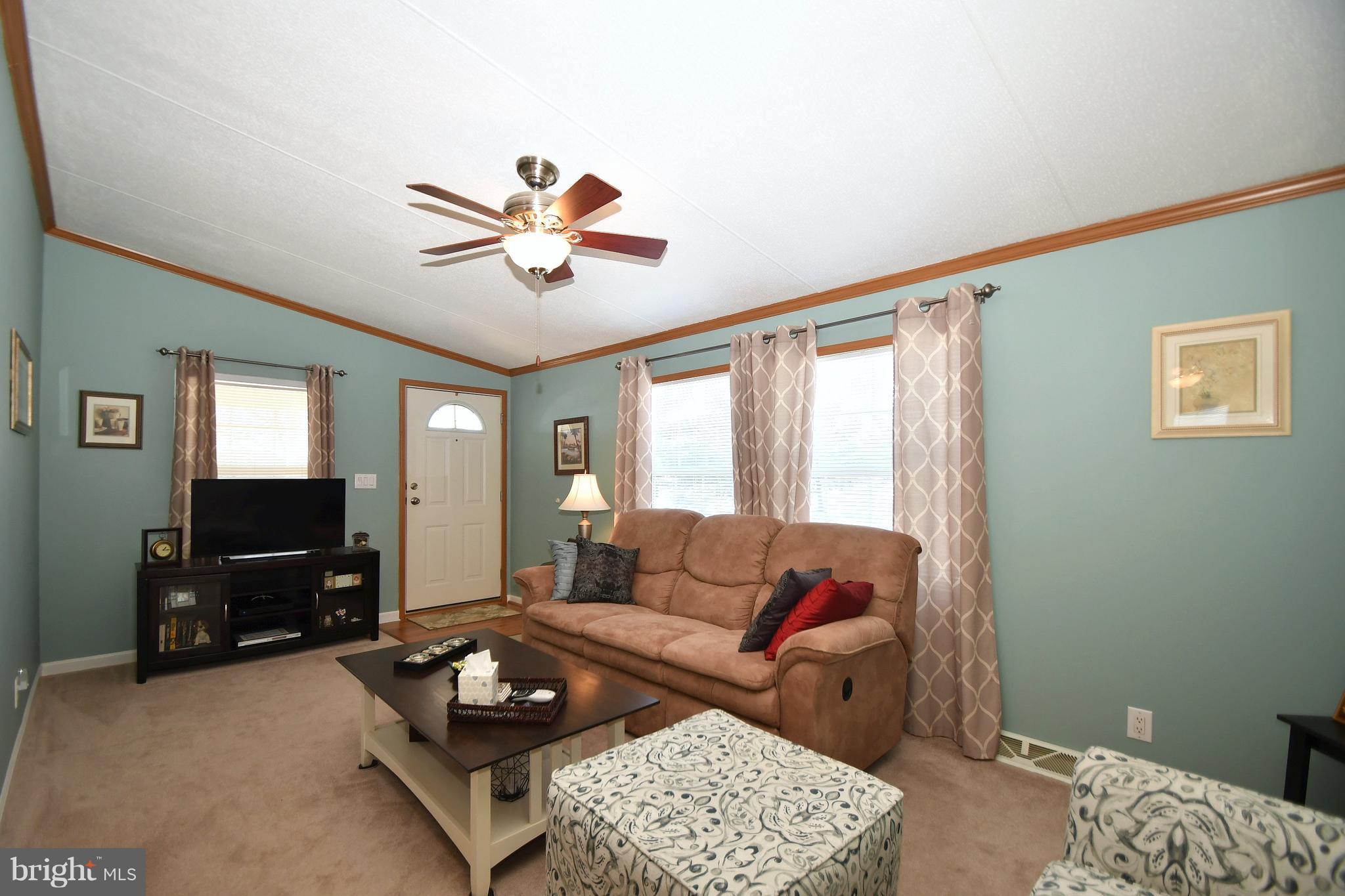 203 Bengies Road Middle River, MD 21220 - Photo 6 of 25 Living Room