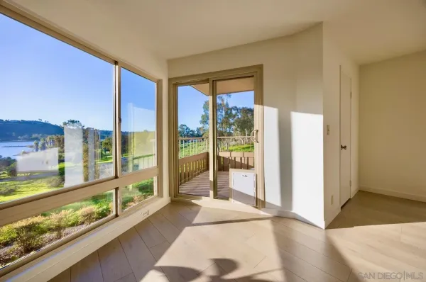 a view of a large window with an outdoor view
