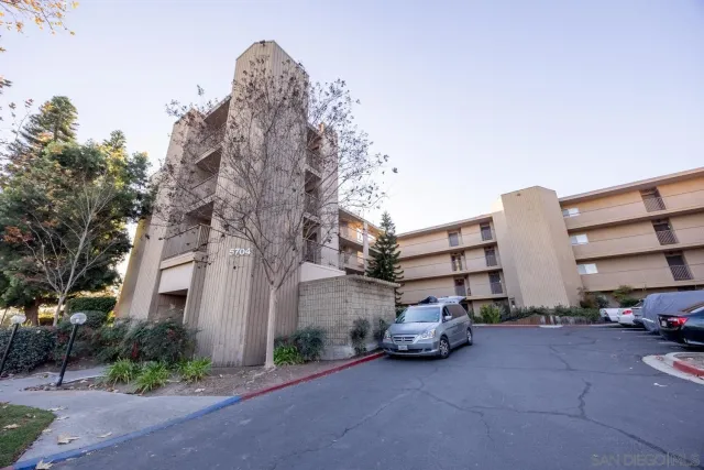 $409,000 | 5704 Baltimore Drive, Unit 304, La Mesa, CA 91942