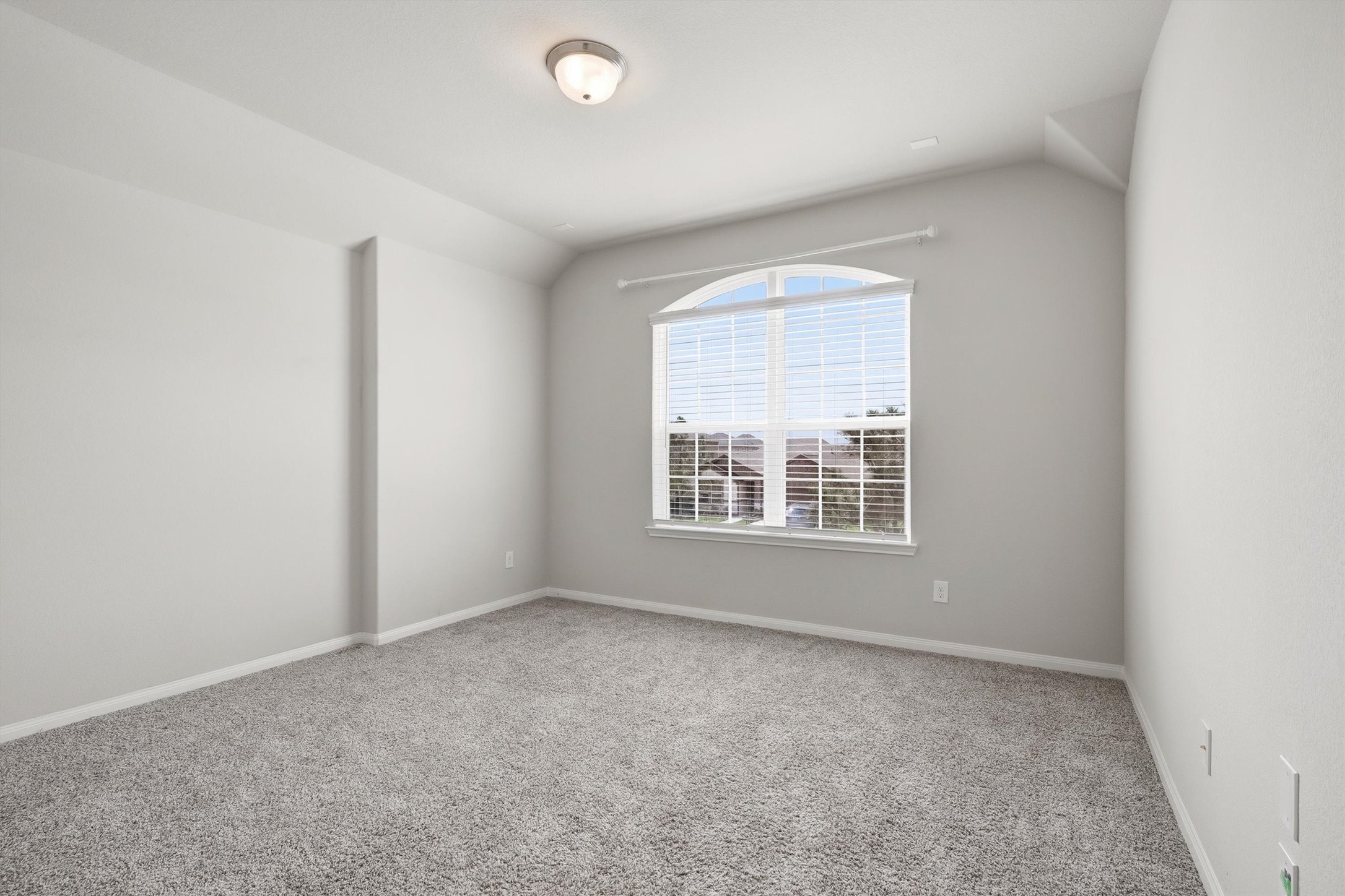 2413 Olancha Drive Rosharon, TX 77583 - Photo 27 of 41 Media room or exercise room, craft room
There is space for everyone!