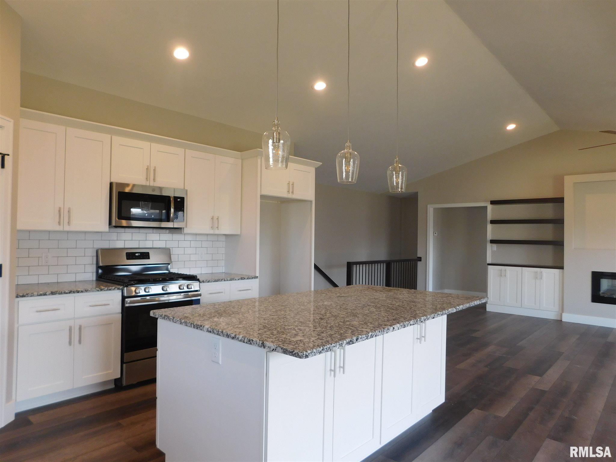 435 Waterwheel Drive Rochester, IL 62563 - Photo 3 of 3
