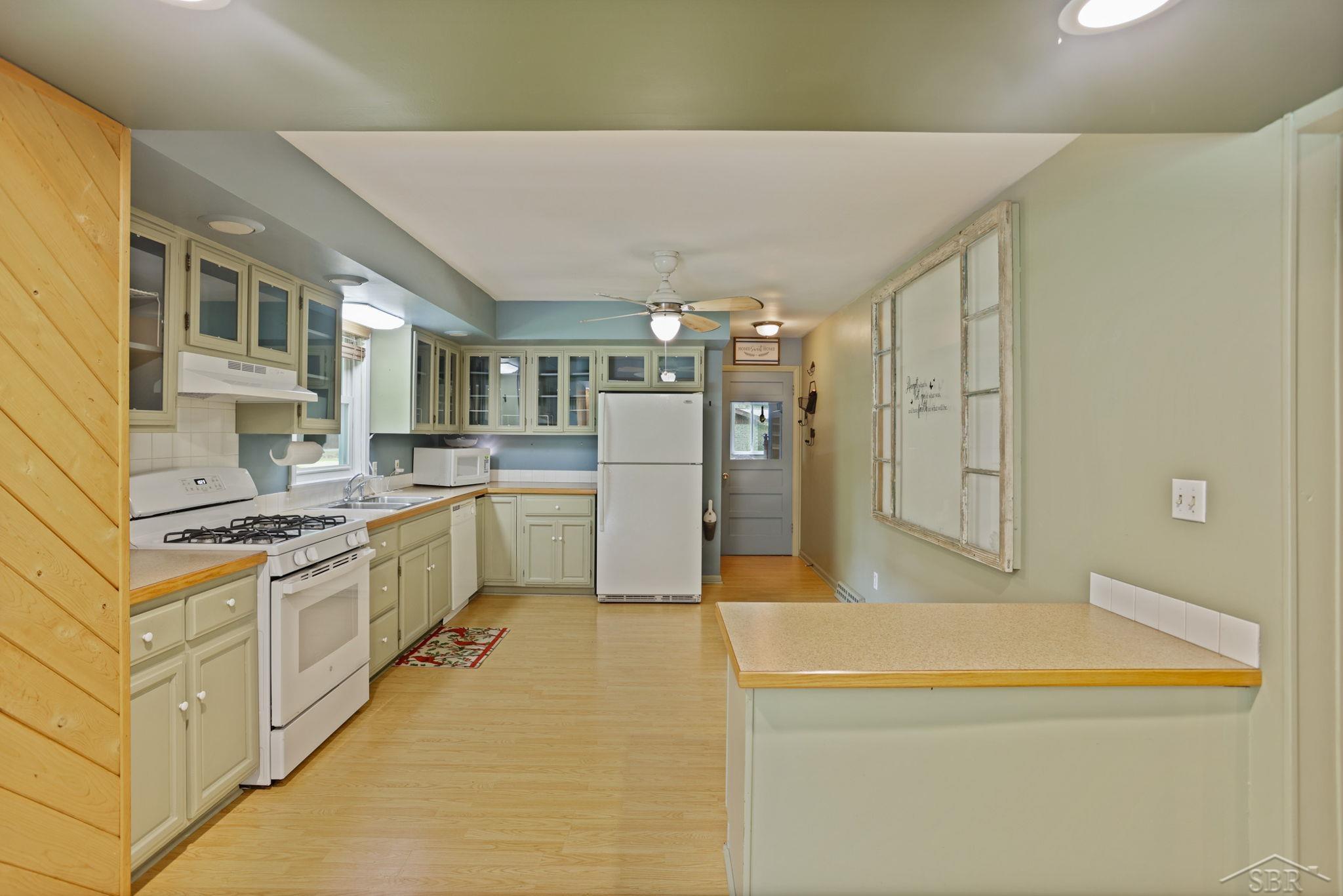 7830 Moorish Road Bridgeport, MI 48722 - Photo 13 of 45 50122666-12.JPG