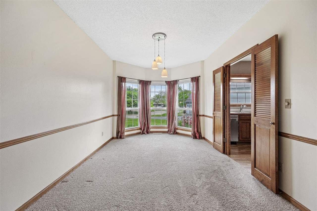 3445 Willowridge Road, Unit B Marion, IA 52302 - Photo 6 of 22 Gallery Image 6