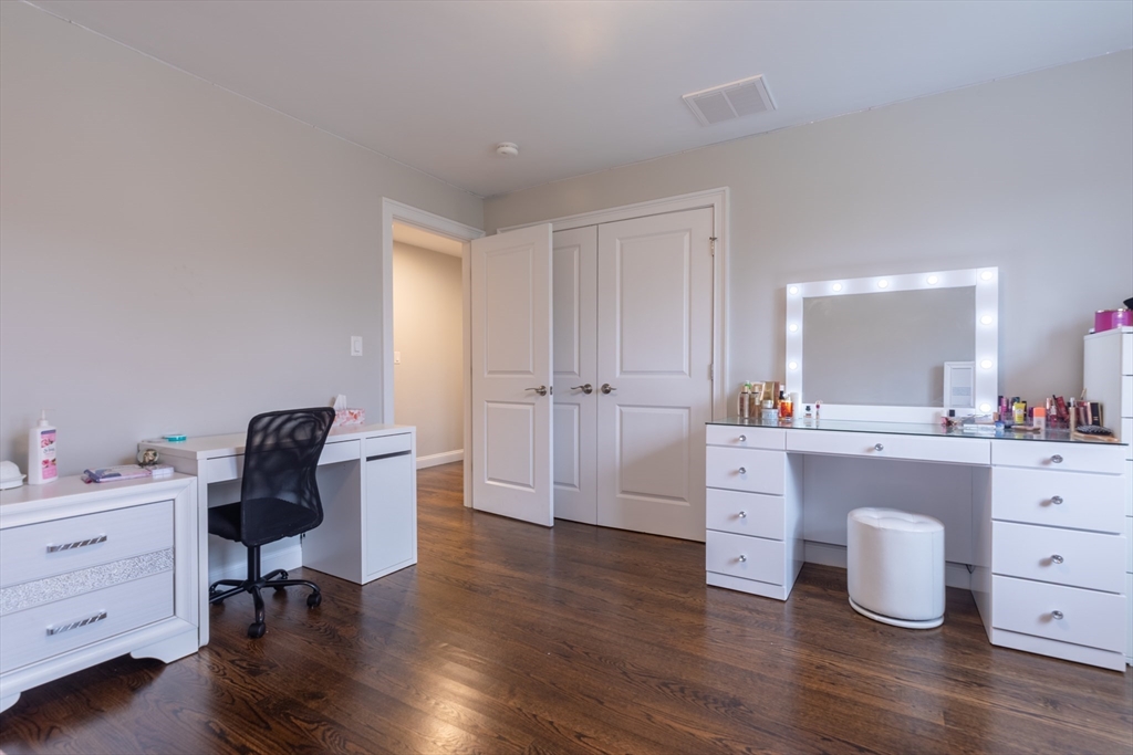 79 Lovering Street, Unit B Medway, MA 02053 - Photo 20 of 32