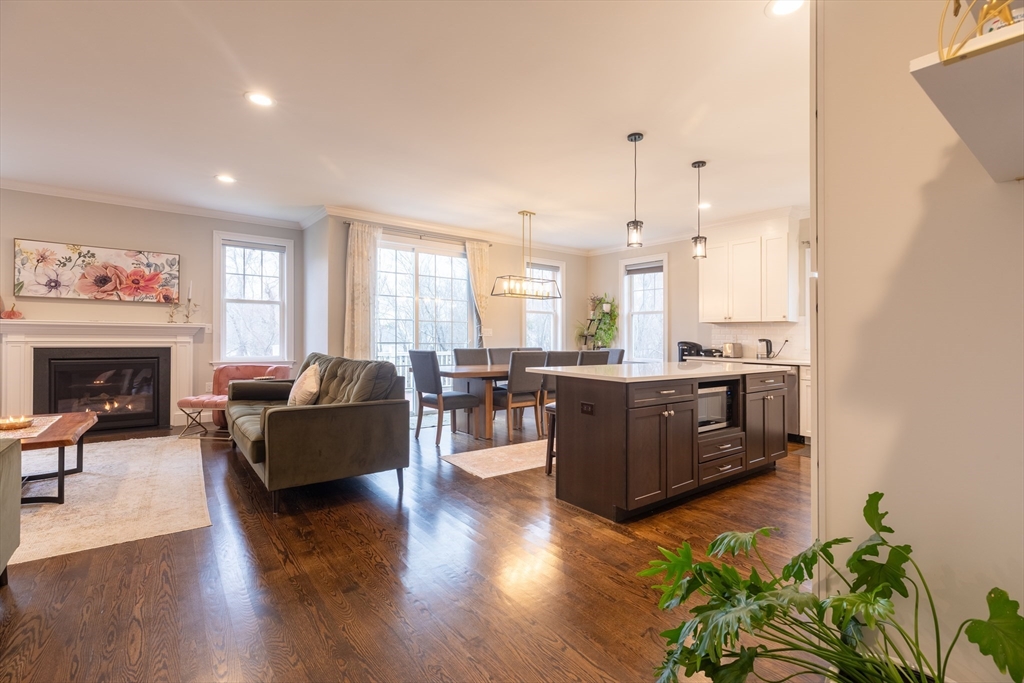 79 Lovering Street, Unit B Medway, MA 02053 - Photo 3 of 32