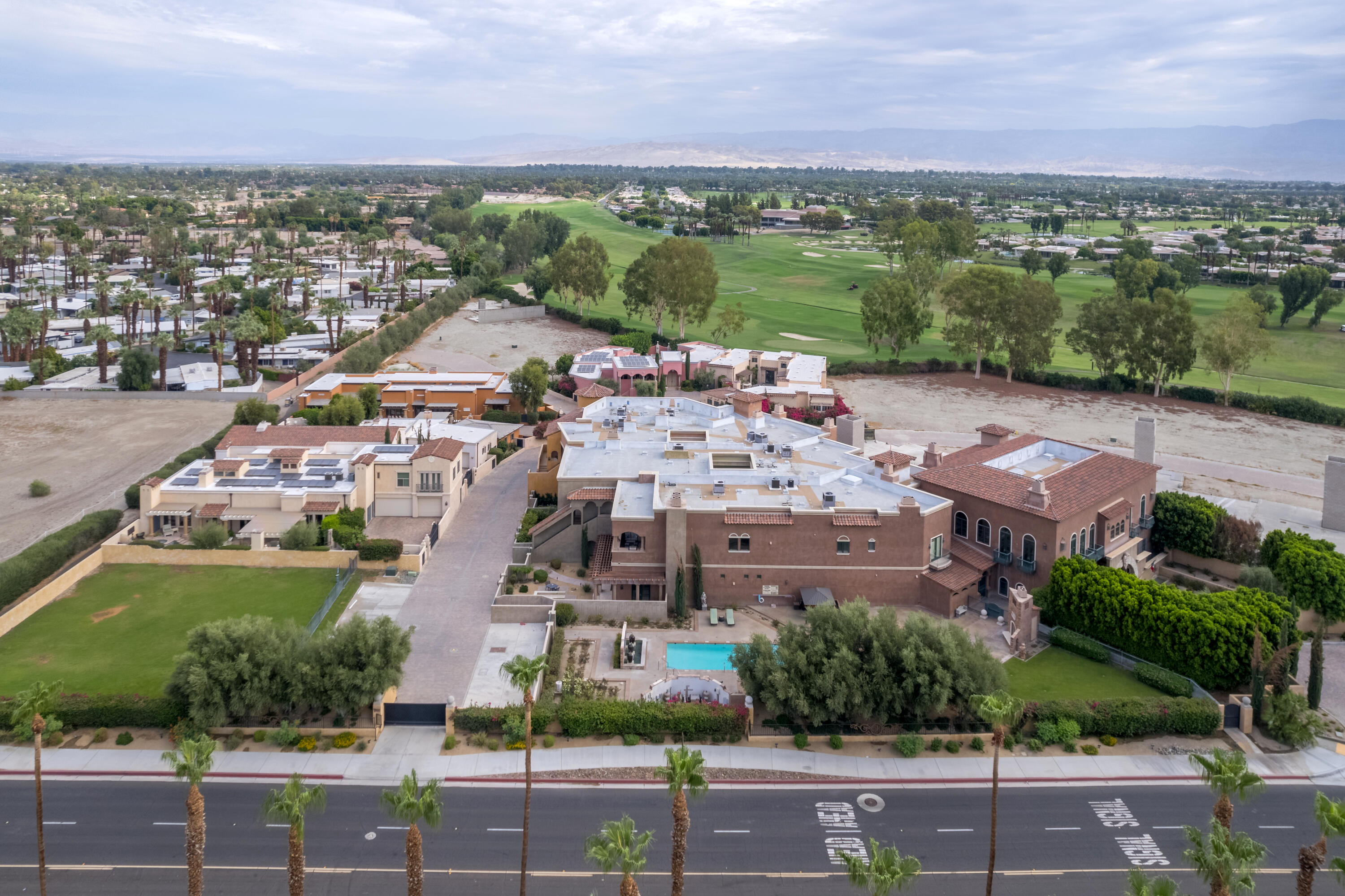 115 Via Veneto Rancho Mirage, CA 92270 - Photo 13 of 64 Photo-13
