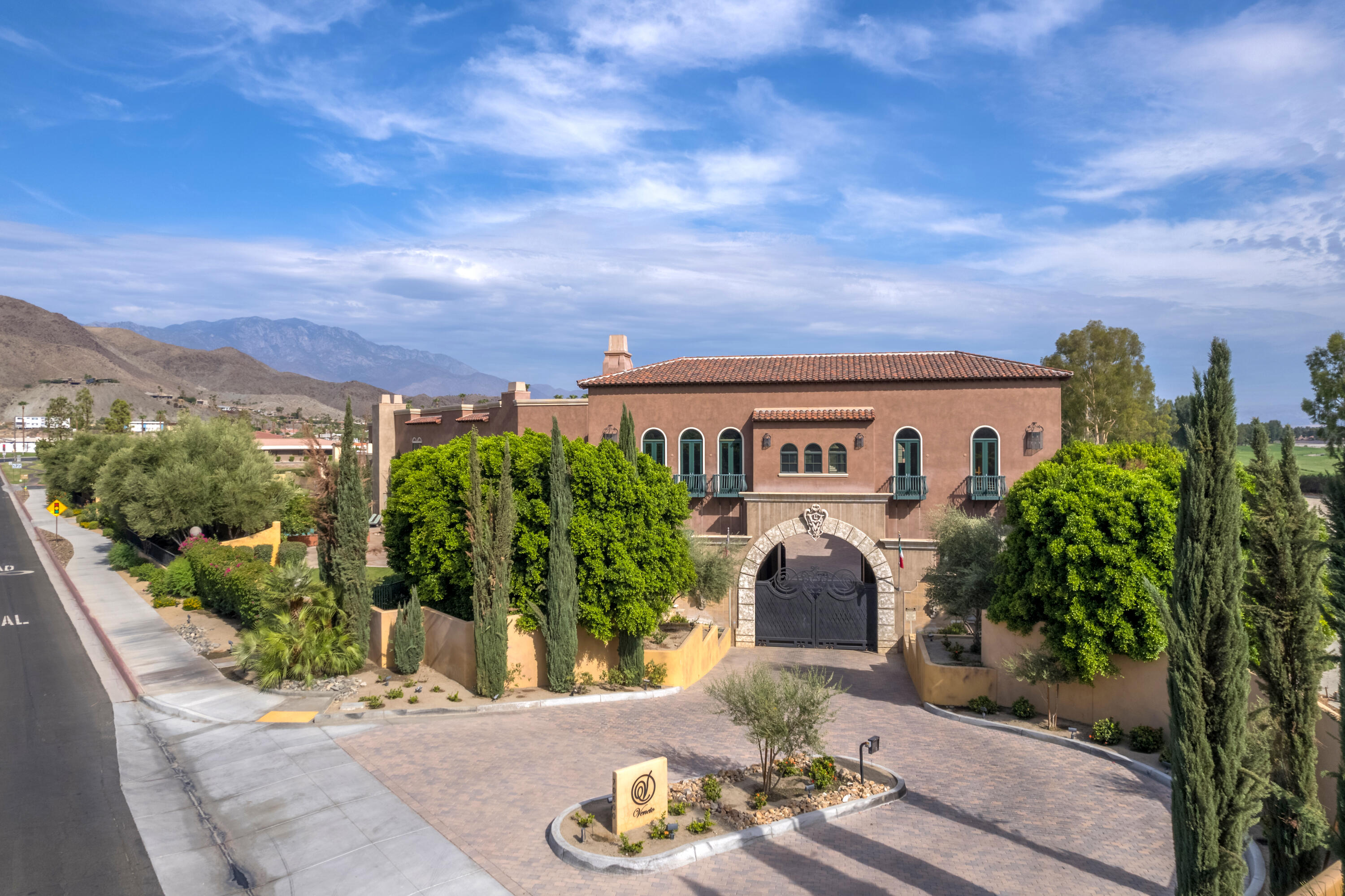115 Via Veneto Rancho Mirage, CA 92270 - Photo 3 of 64 Photo-3