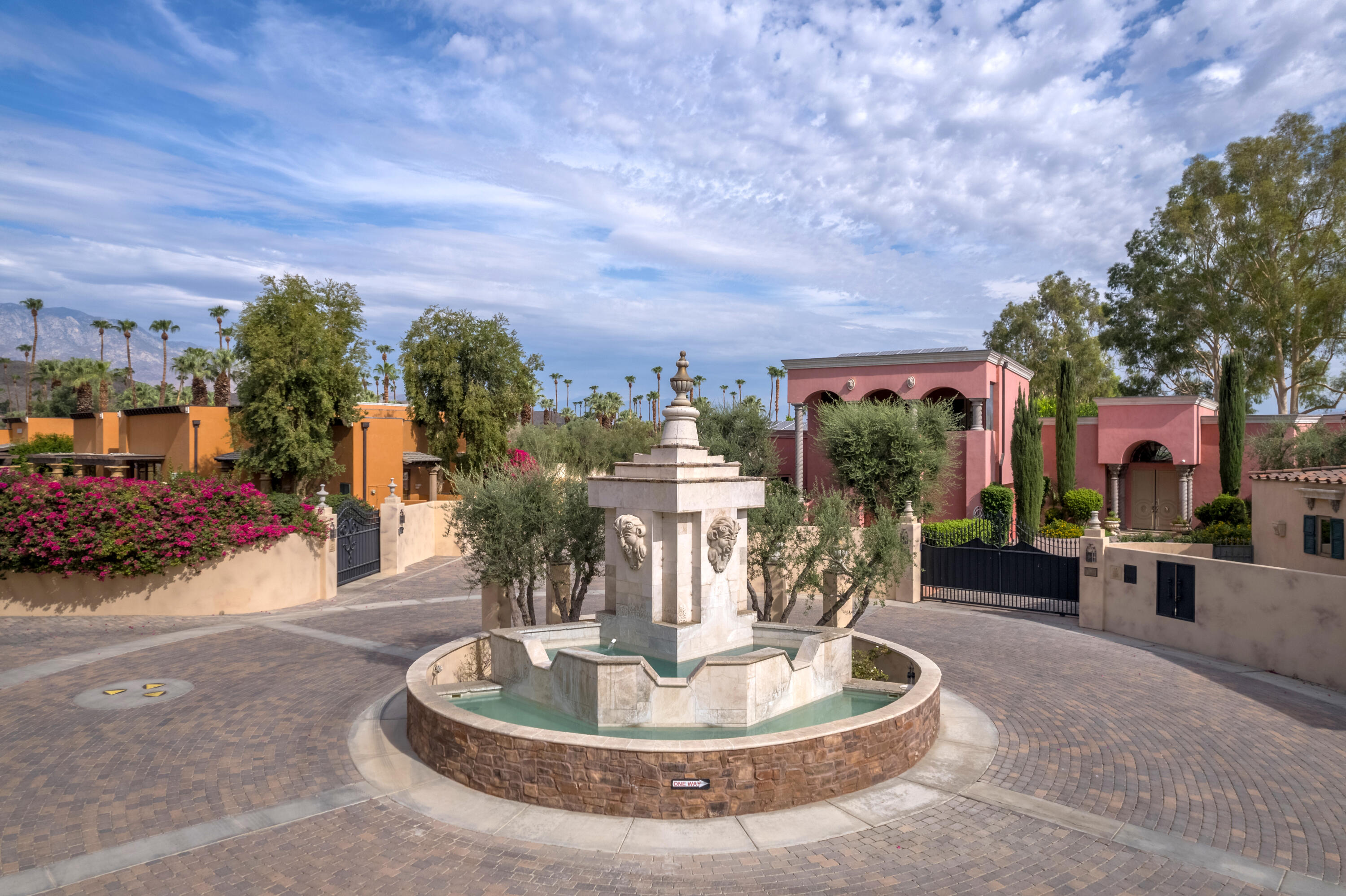 115 Via Veneto Rancho Mirage, CA 92270 - Photo 5 of 64 Photo-5