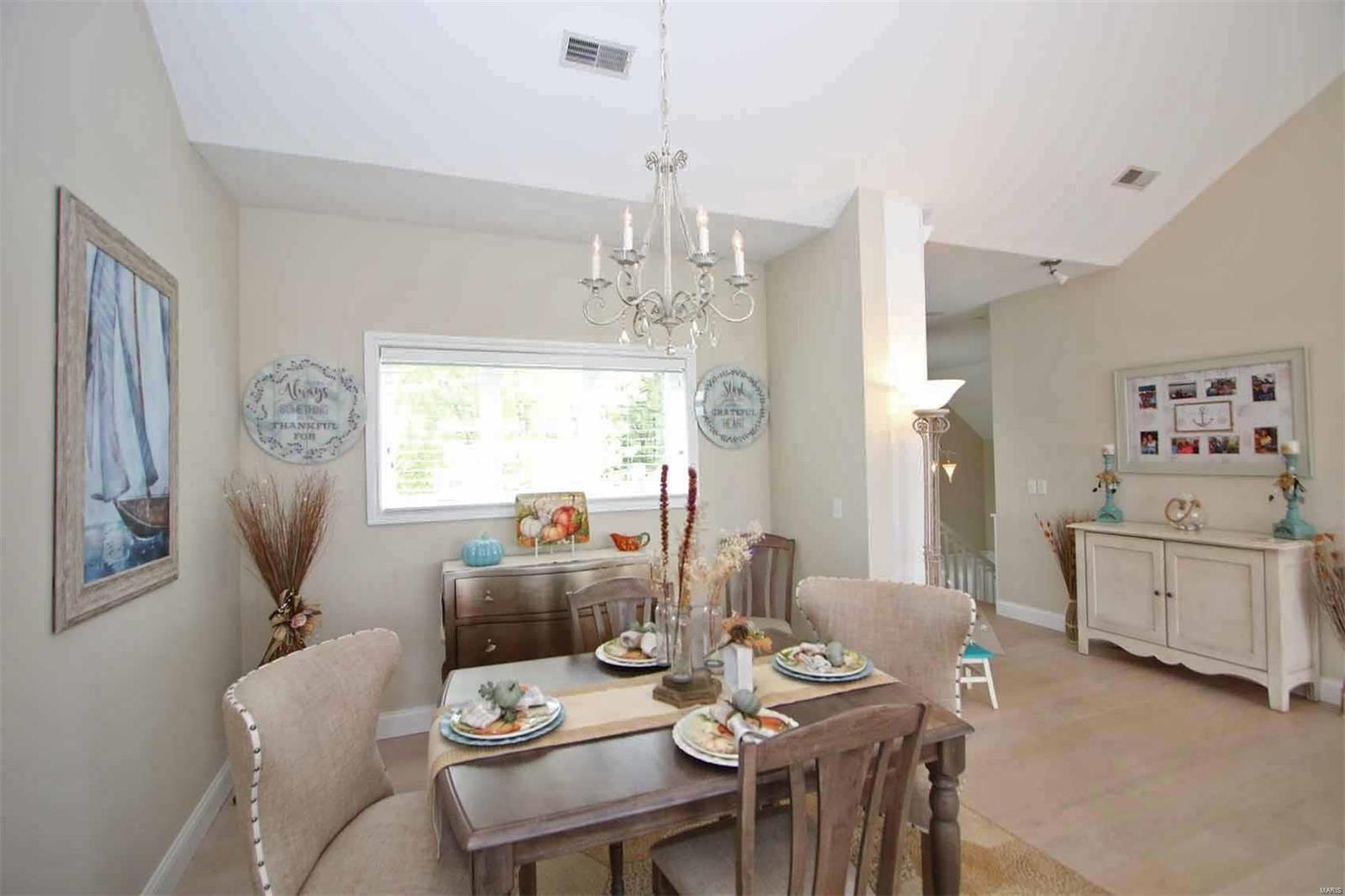 811 Wind Rivers Drive, Unit B Grafton, IL 62037 - Photo 15 of 43 Gallery Image 15