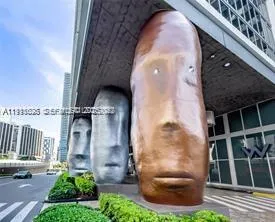 $5,600 | 465 Brickell Avenue, Unit 4705, Miami, FL 33131