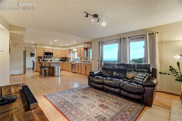 2135 Wickes Road Colorado Springs, CO 80919 - Photo 12 of 38
