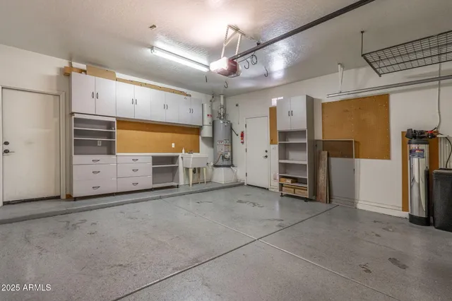 a view of a livingroom with an empty space