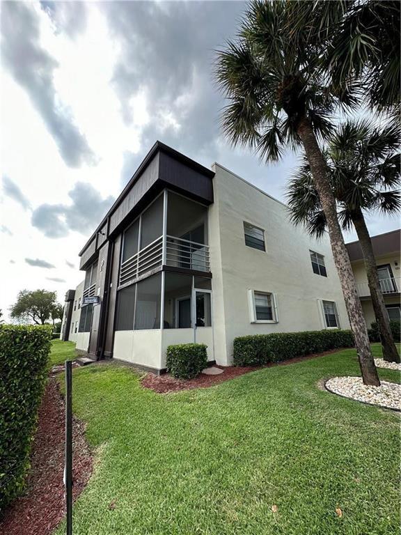 760 Normandy Trail Delray Beach, FL 33484 - Photo 12 of 12 GetMedia (11)