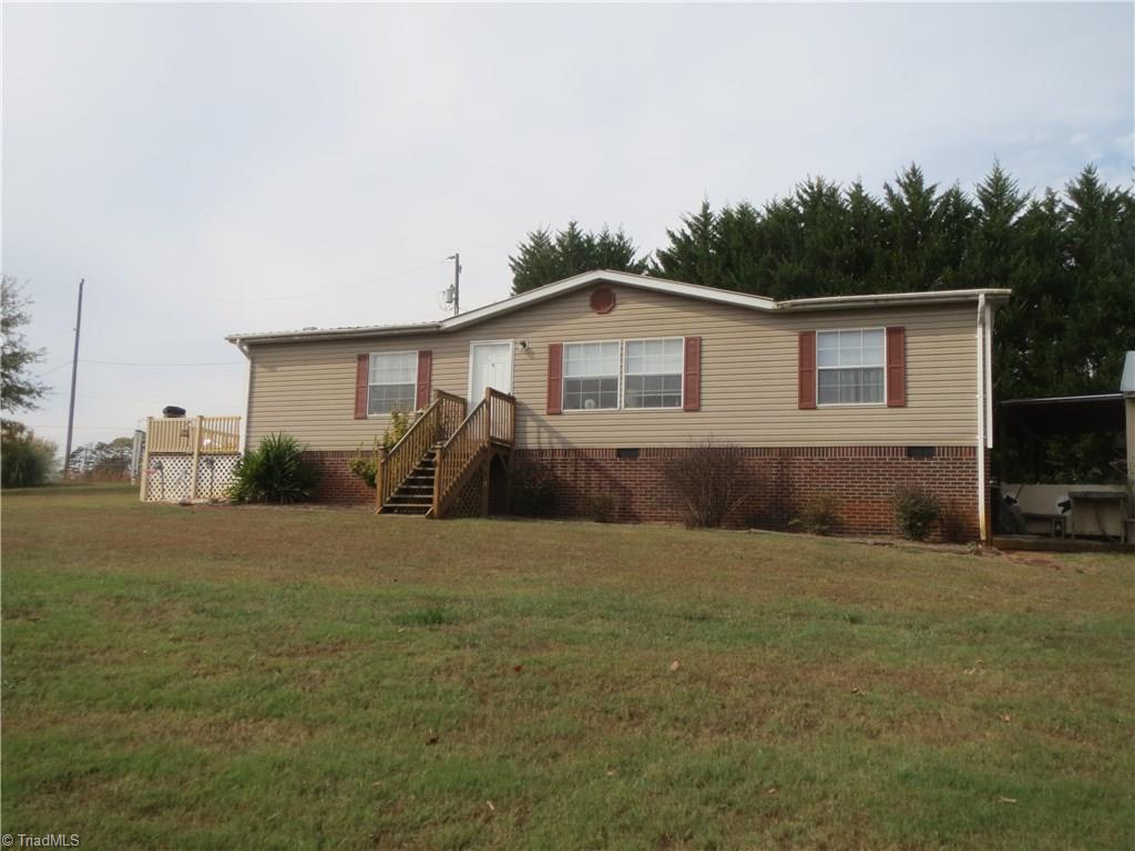 123 Industrial Road Elkin, NC 28621 - Photo 2 of 27 Front view of home.