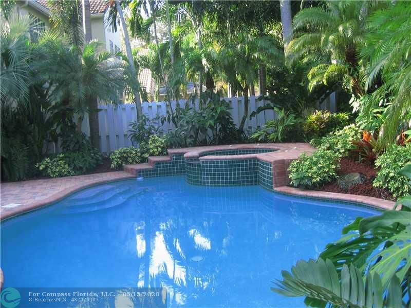 1207 Bayview Circle Weston, FL 33326 - Photo 12 of 15 Pool