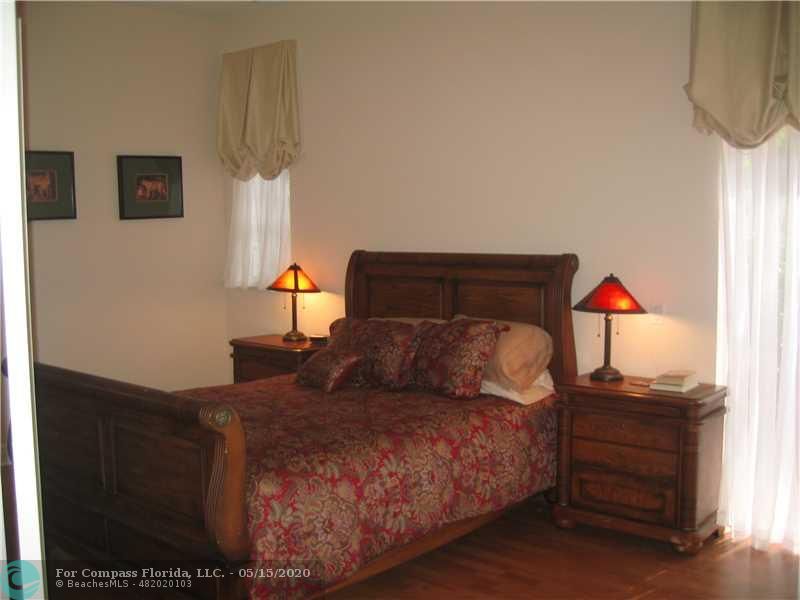1207 Bayview Circle Weston, FL 33326 - Photo 9 of 15 Bedroom Master