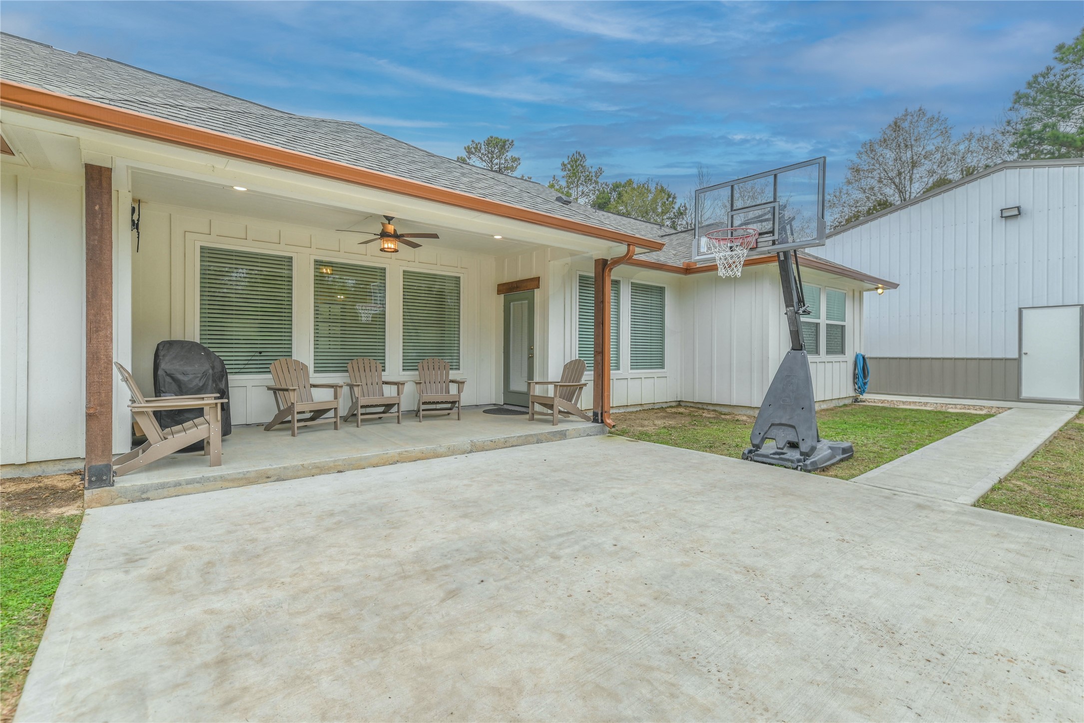 786 Farm To Market 230, Unit C Trinity, TX 75862 - Photo 29 of 41 a view of a house with patio area