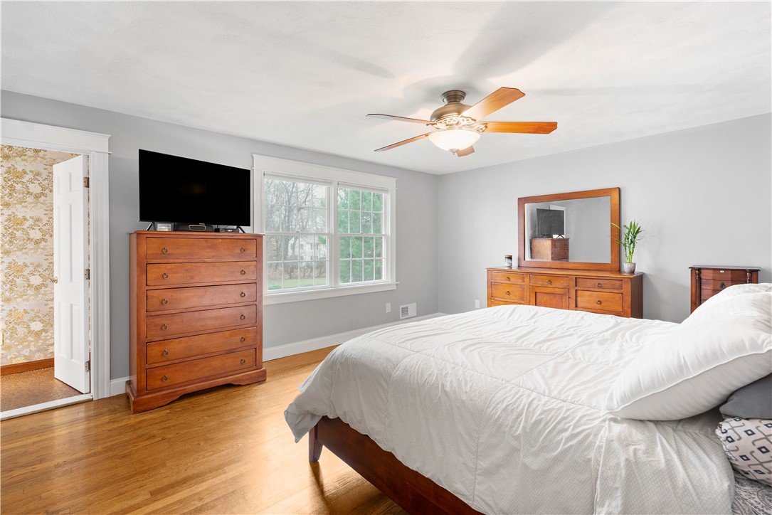 1365 High Hawk Road East Greenwich, RI 02818 - Photo 17 of 39 Gallery Image 17