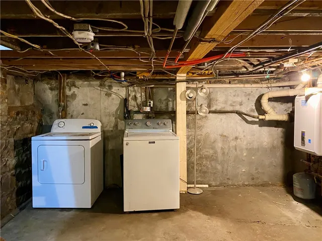 $3,000 | 14 South Baptist Street, Newport, RI 02840