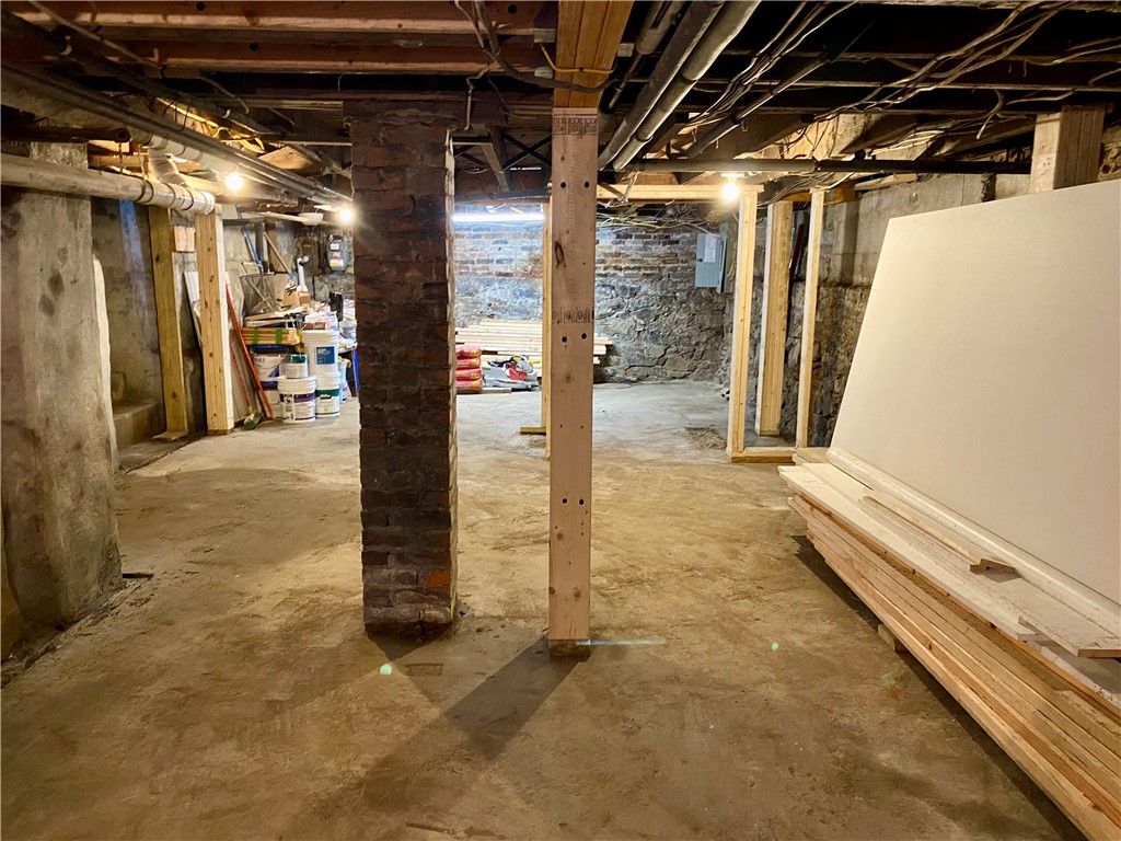 14 South Baptist Street Newport, RI 02840 - Photo 18 of 19