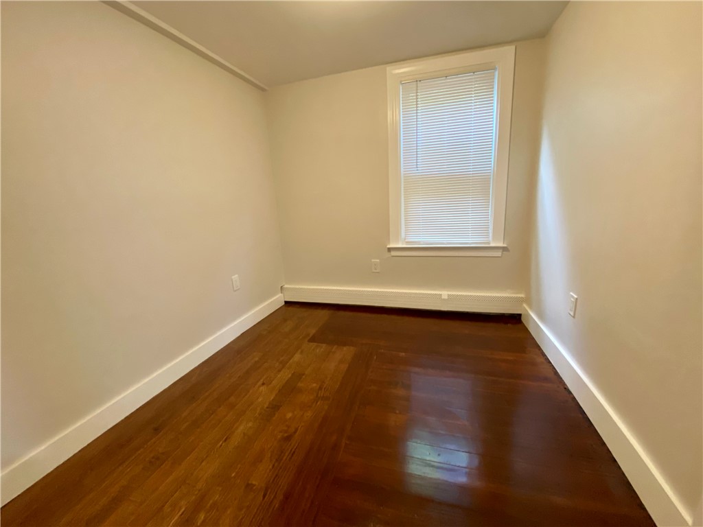 14 South Baptist Street Newport, RI 02840 - Photo 10 of 19