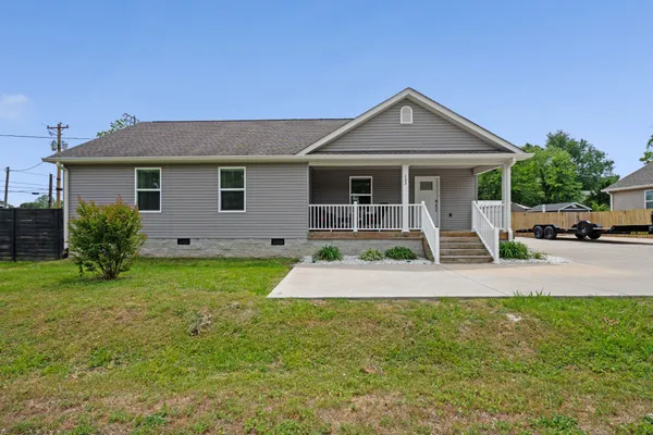 $349,900 | 403 West College Street, Watertown, TN 37184