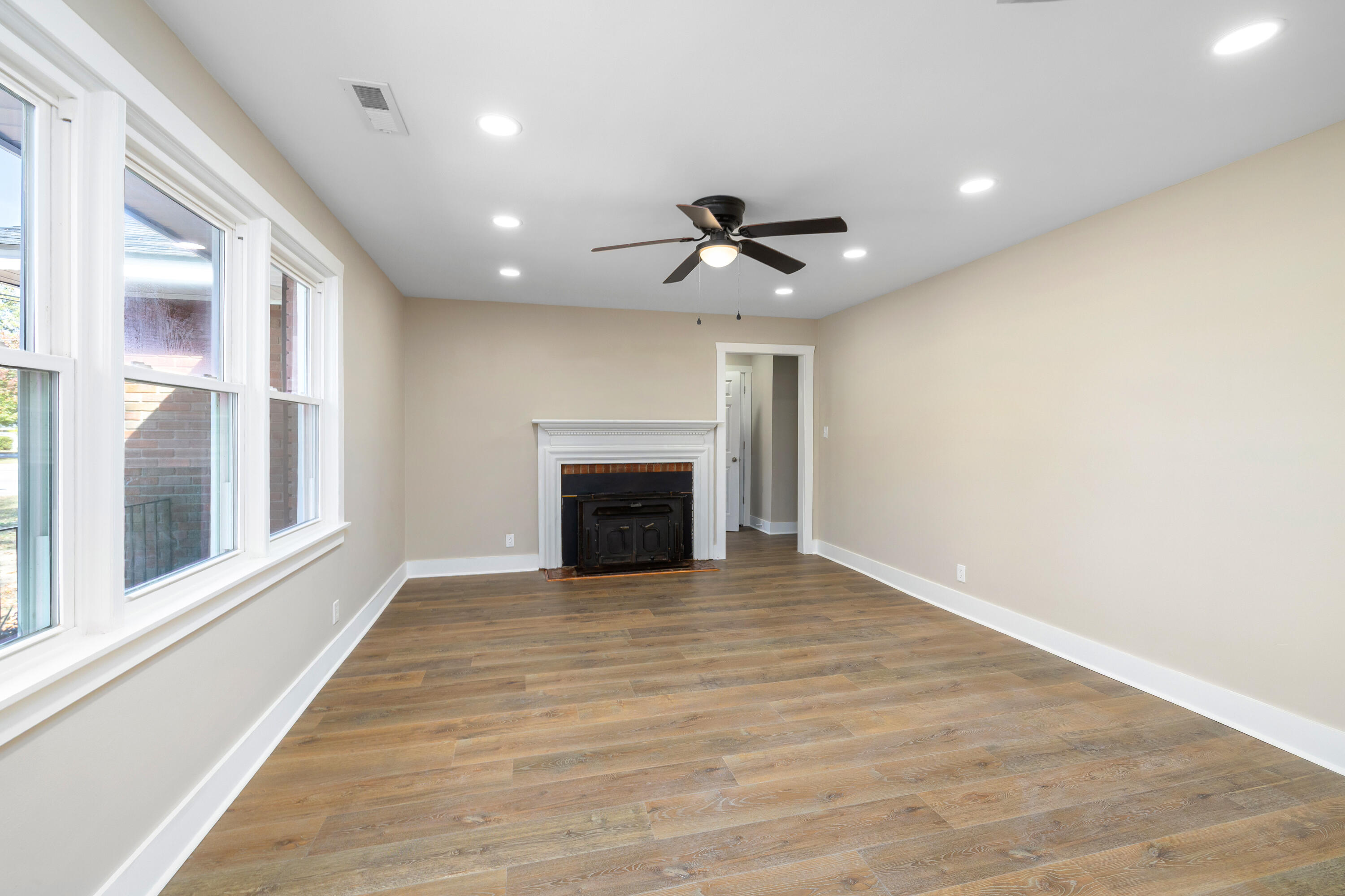 402 Adams Avenue Sumter, SC 29150 - Photo 12 of 38