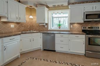 3103 Olde Post Road St. Louis, MO 63129 - Photo 14 of 34 Gallery Image 14