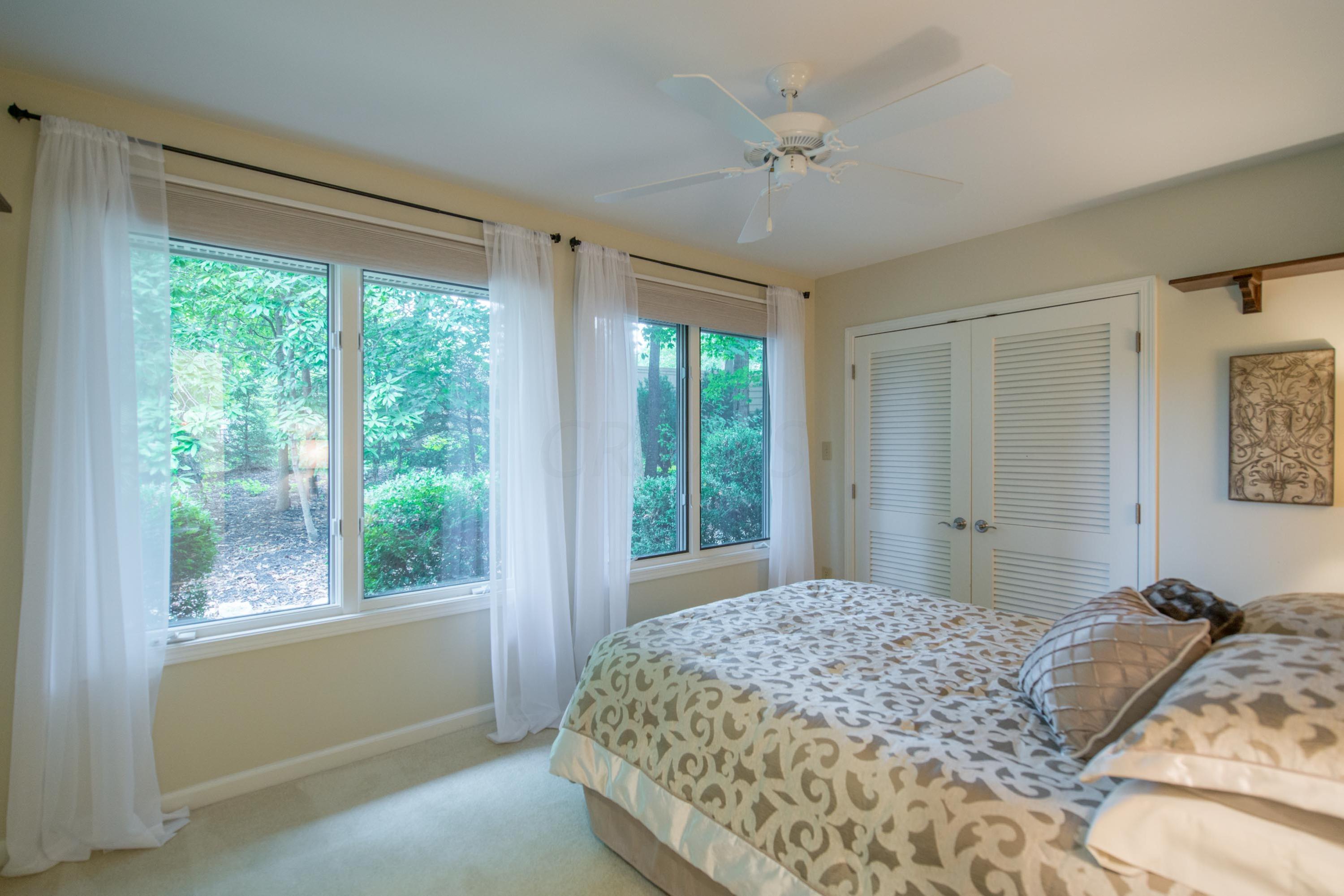 3040 Oakridge Road Columbus, OH 43221 - Photo 48 of 83