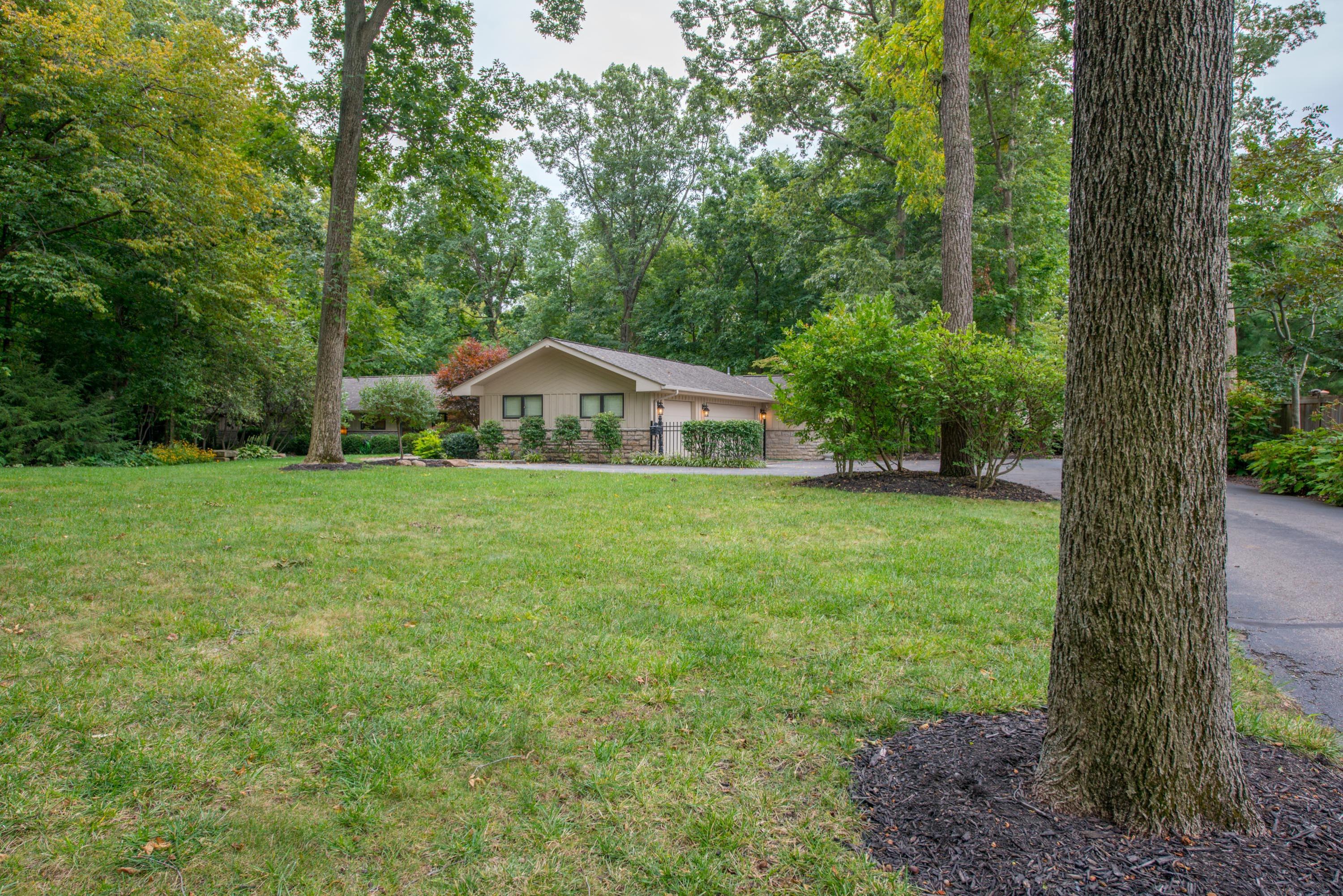 3040 Oakridge Road Columbus, OH 43221 - Photo 5 of 83