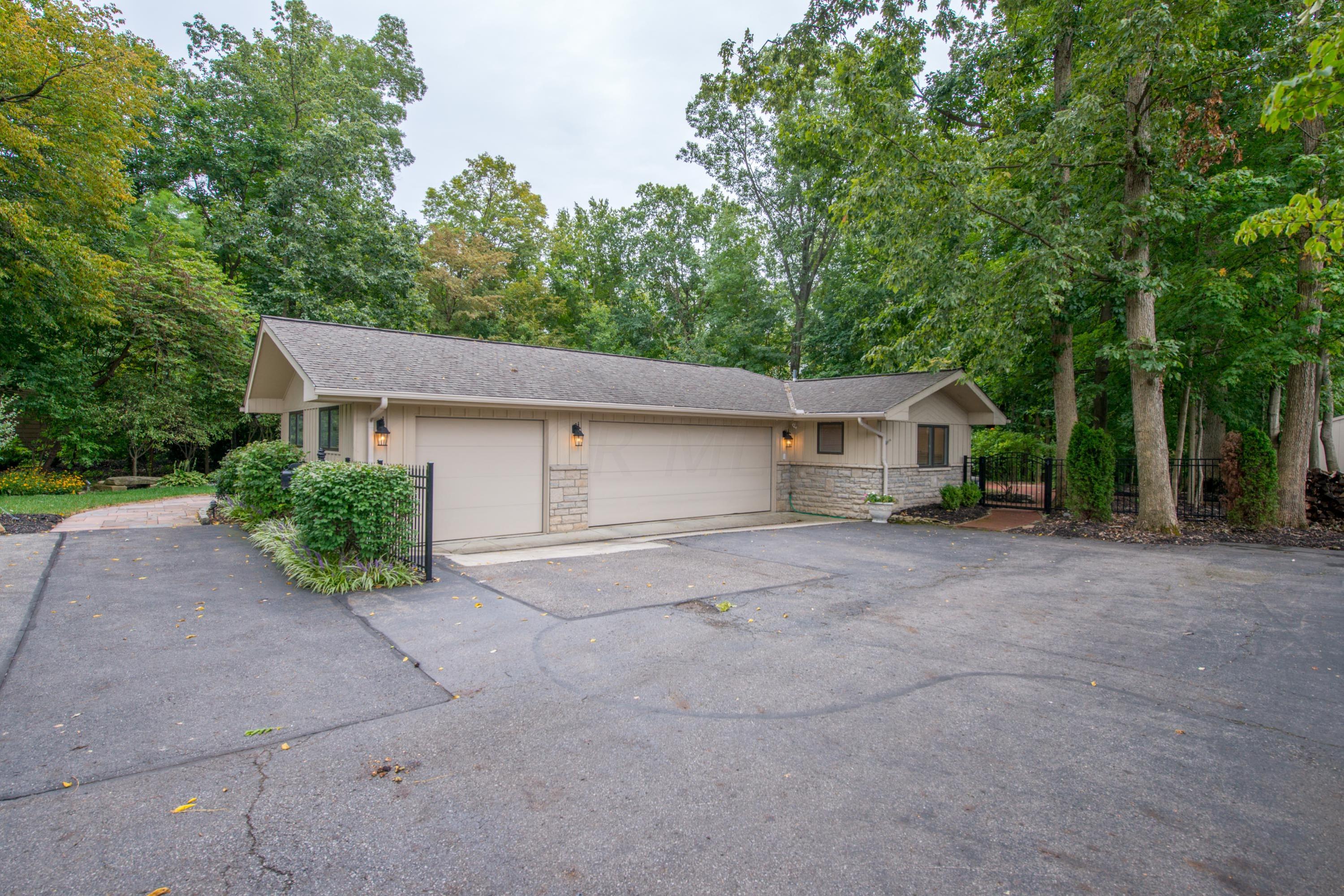 3040 Oakridge Road Columbus, OH 43221 - Photo 6 of 83