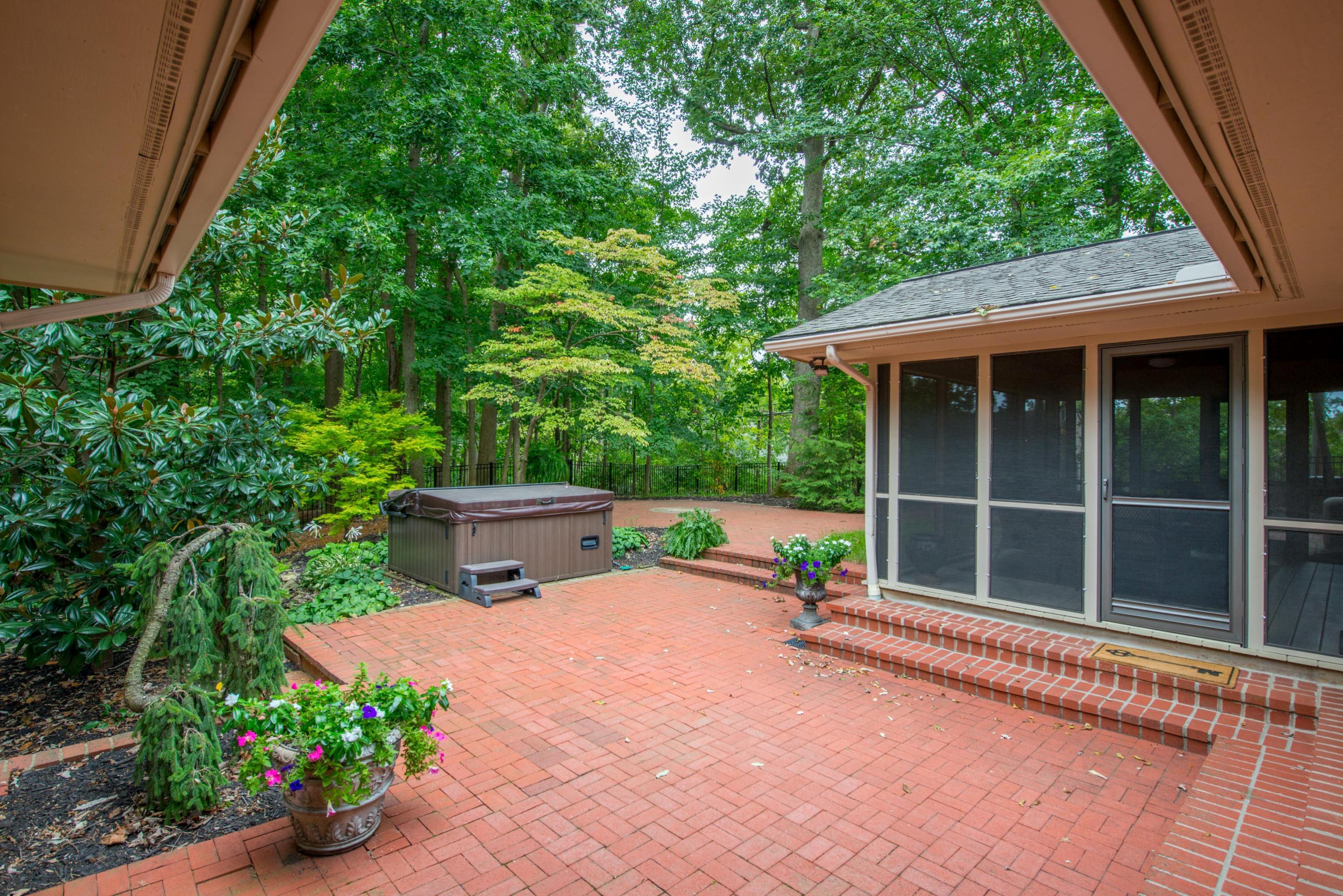 3040 Oakridge Road Columbus, OH 43221 - Photo 66 of 83